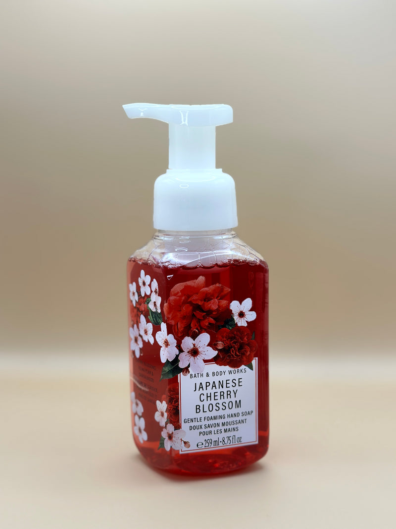 Bath & Body Works Sabonete Mousse Cherry Blossom - 259ml